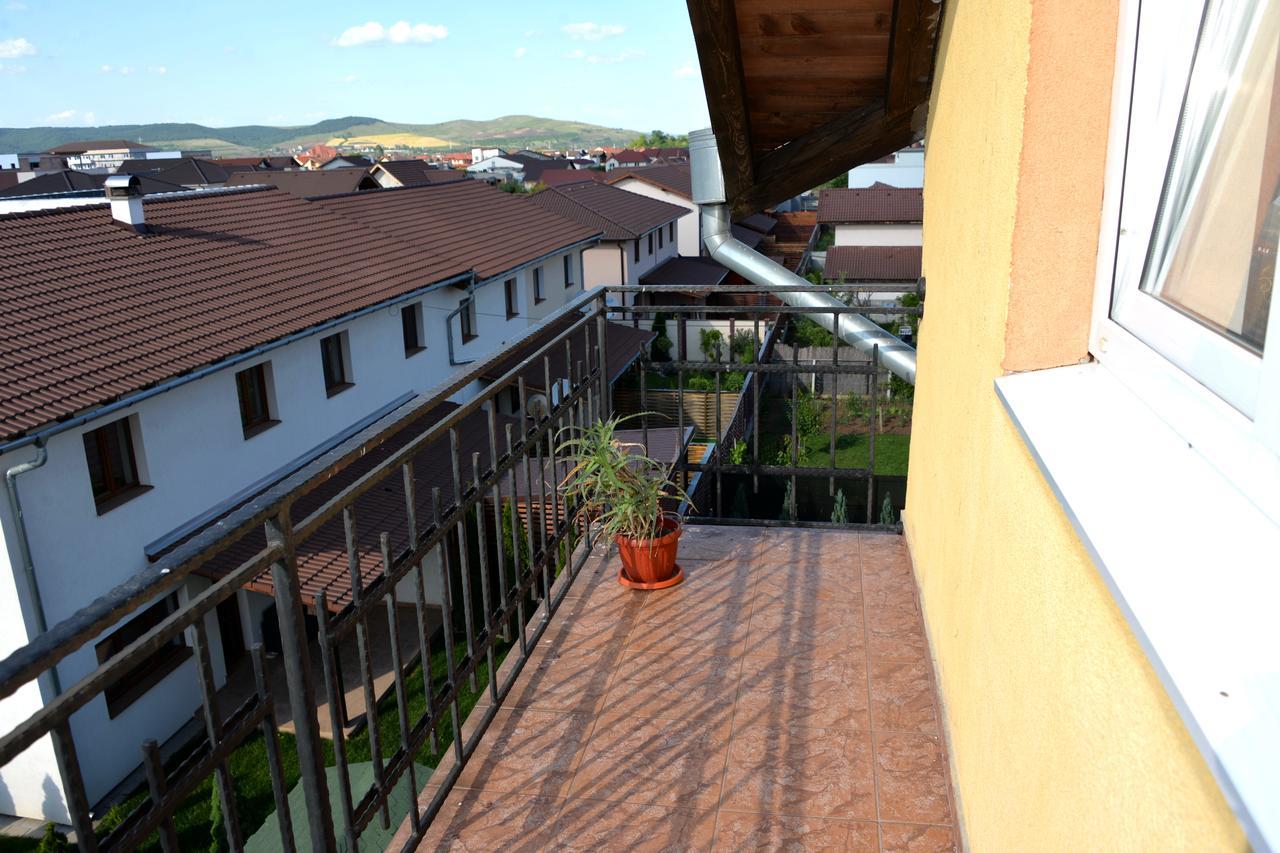 Apartament Rezidential - Alba Iulia Apartment Ngoại thất bức ảnh